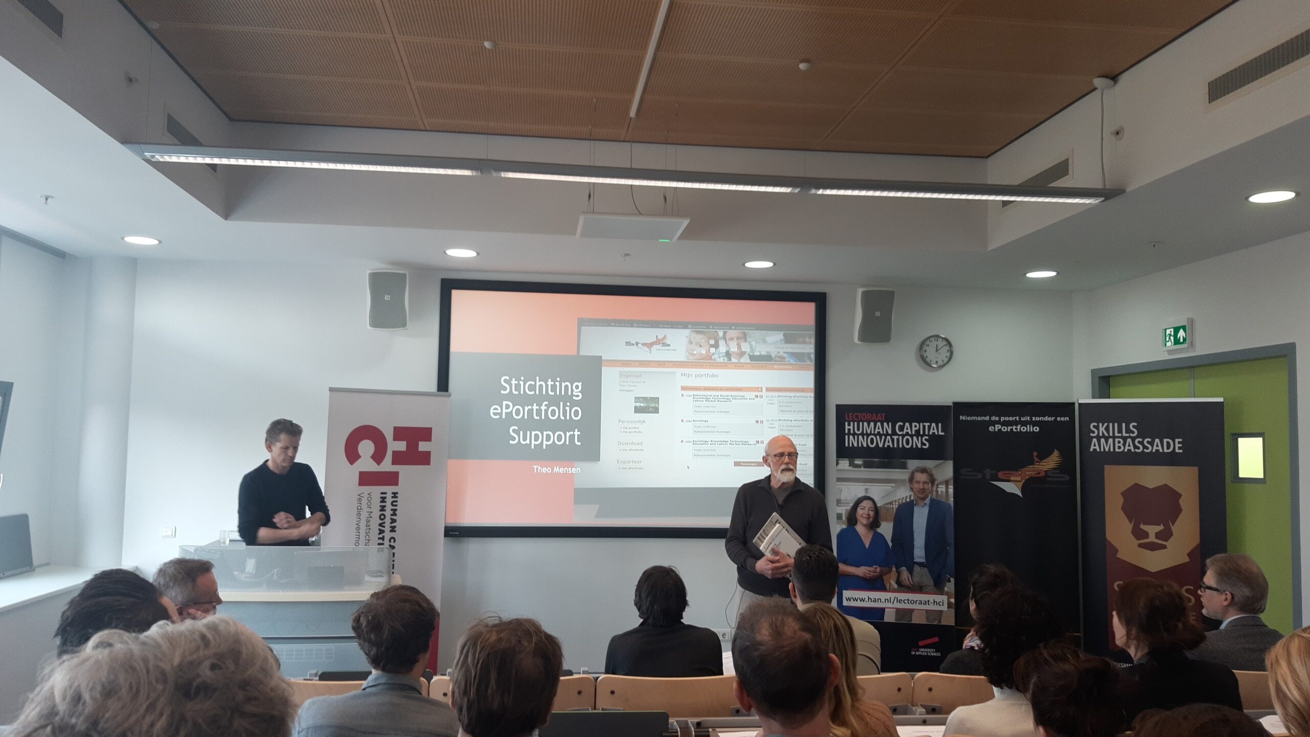 Connecting The Dots (2): impressie